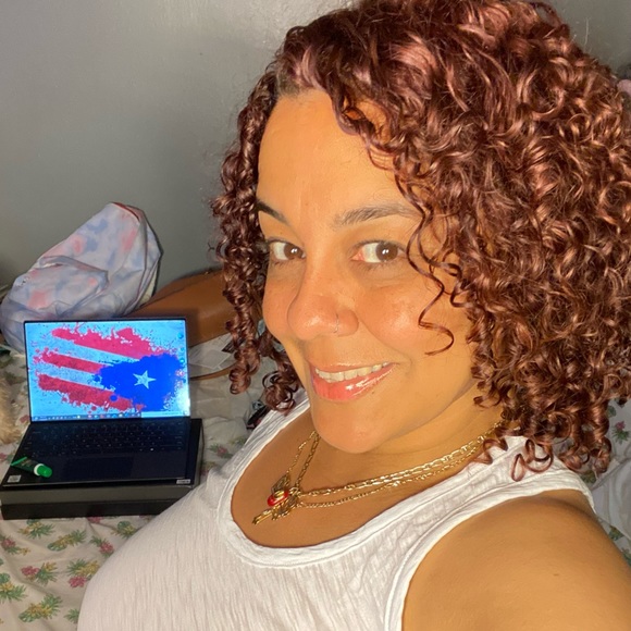 Meet your Posher, Isa - Picture 1 of 4